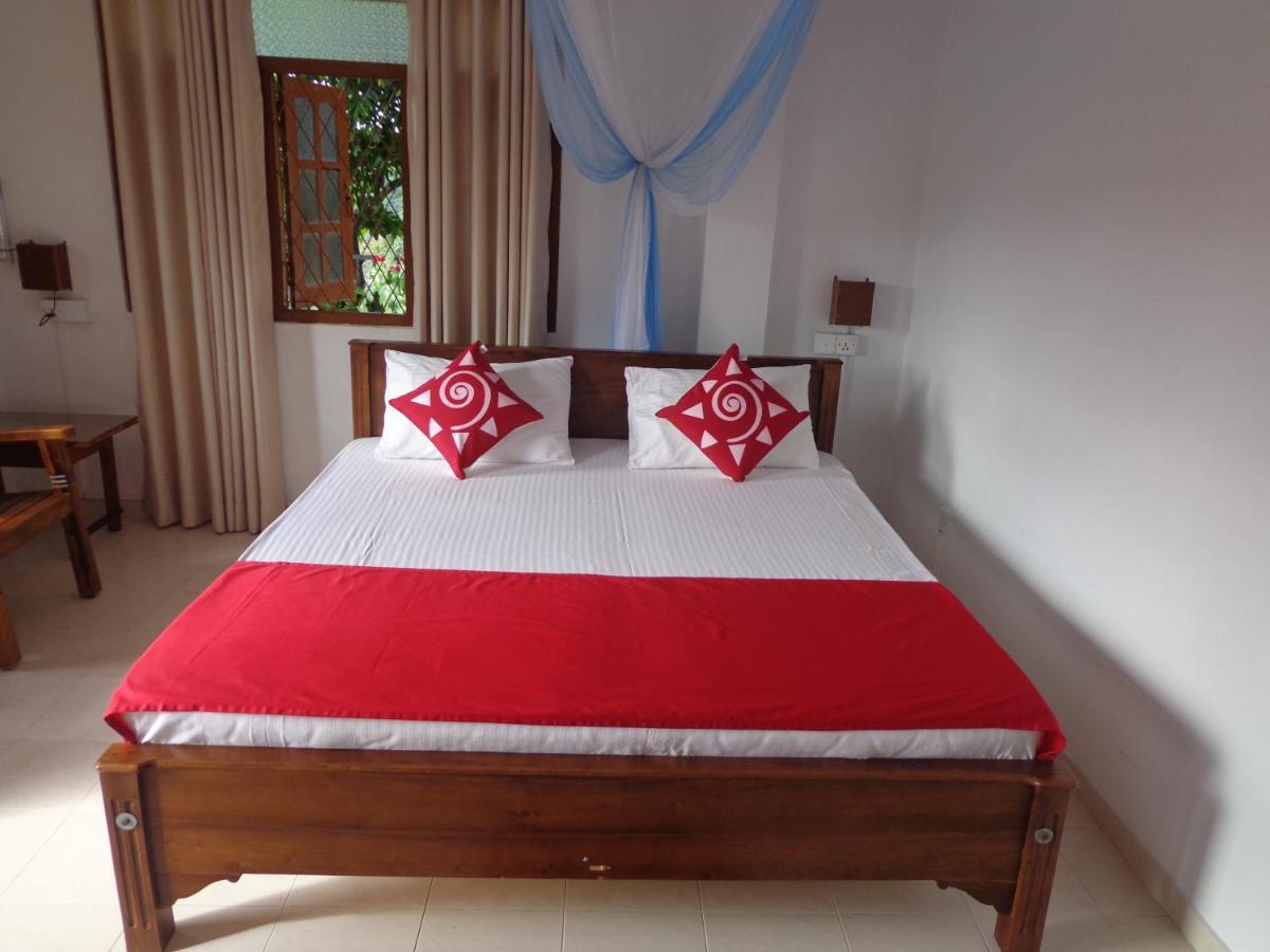 Nisha Homestay Inn Peradeniya Ngoại thất bức ảnh