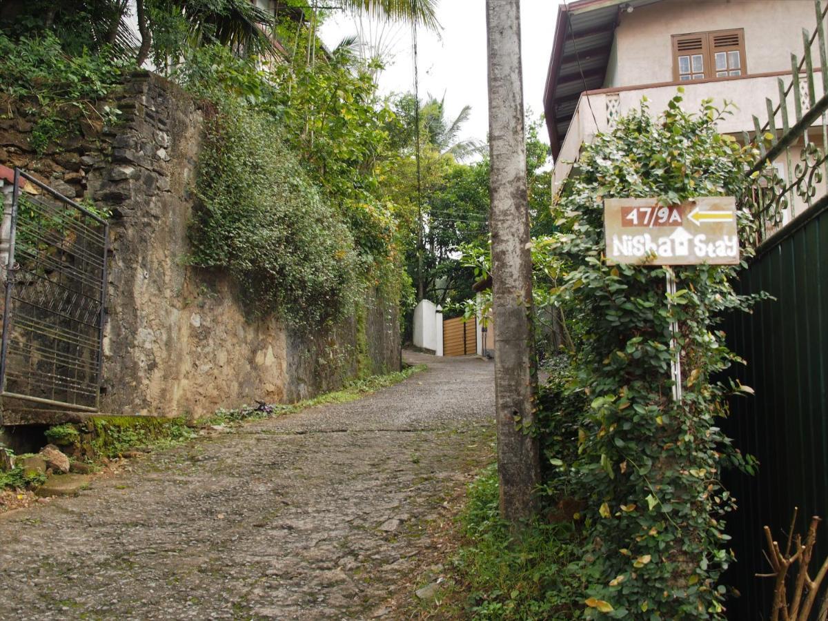 Nisha Homestay Inn Peradeniya Ngoại thất bức ảnh